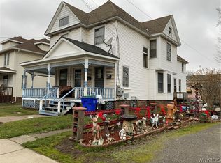 407 E Center St, Medina, NY 14103