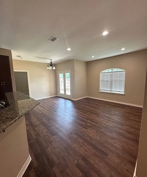 1445 N Hill St #104 — Photo 7