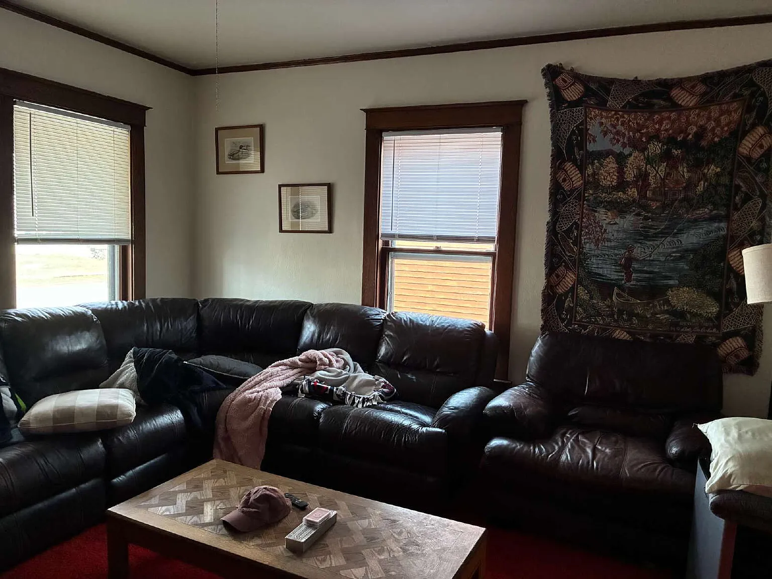 3 bed, 1.0 bath, $495 — Photo 2