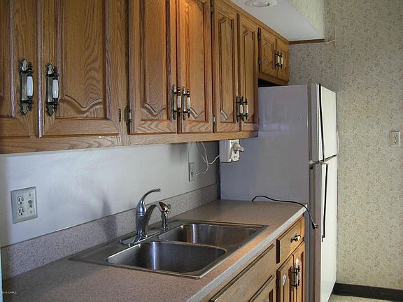 NEWER COUNTERTOPS