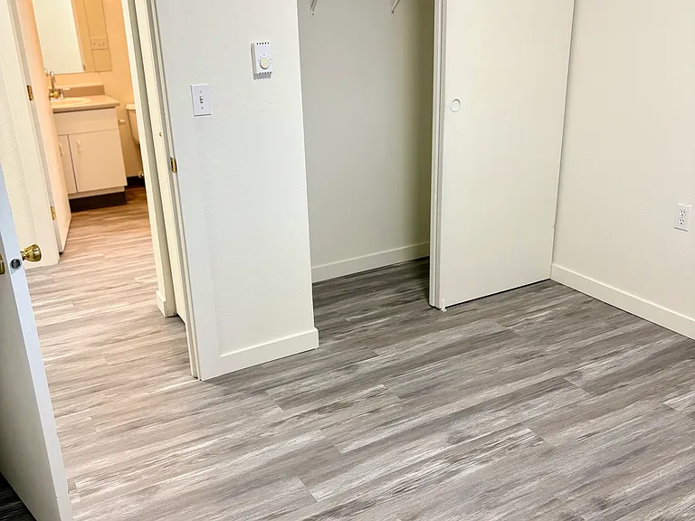 Northwood Apartments — Photo 11