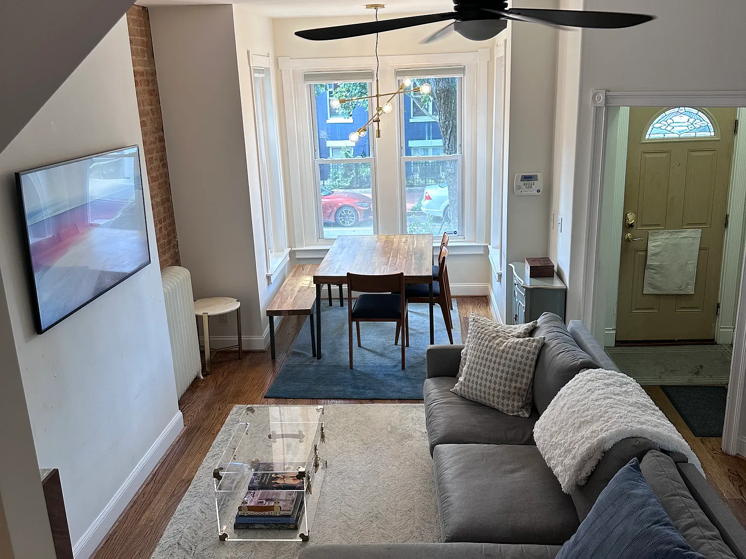 705 6th St NE — Photo 3