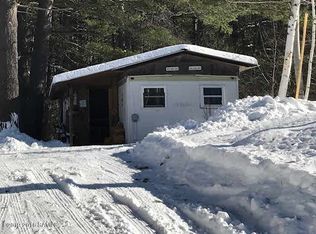 20 B At Ease Ln, Chestertown, NY 12817