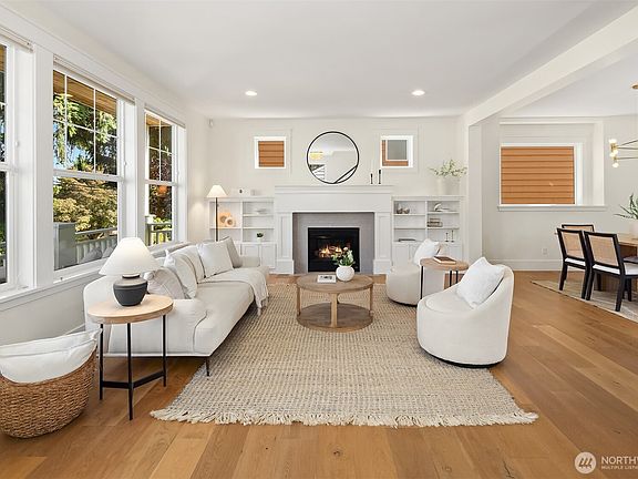 4th image of 7051 34th Avenue NE