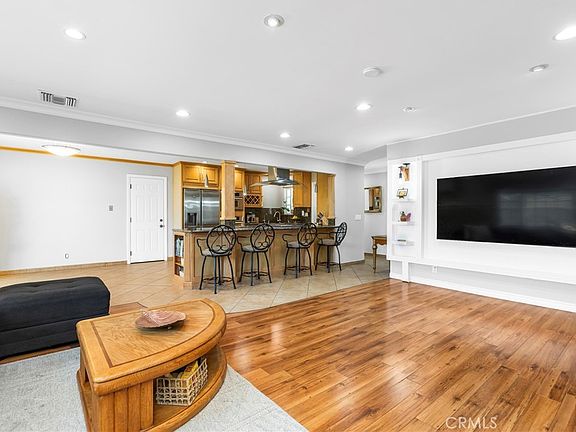 4th image of 7689 Holder St