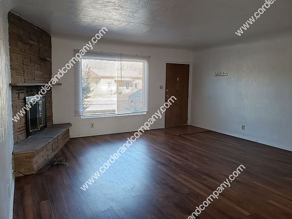 4th image of 1244 Columbia Dr NE