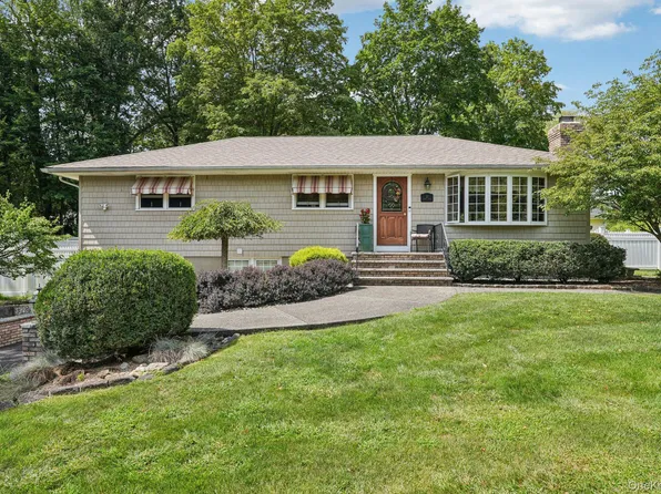 21 Linden Court, New City, NY 10956