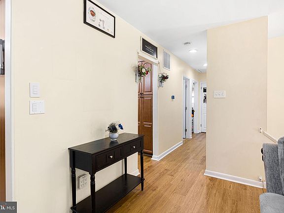 4th image of 37 Blanchard Rd