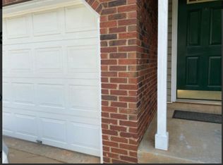 5883 Prescott Ct, Charlotte, NC