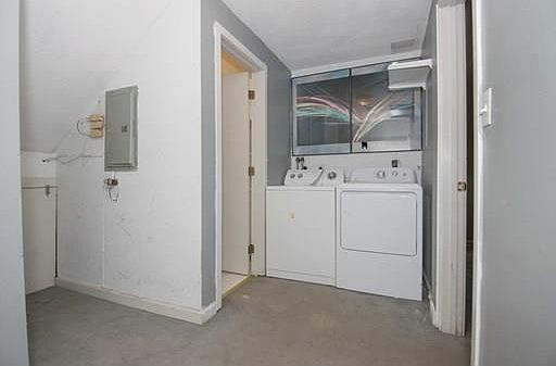 5th image of 139 Glenville Ave