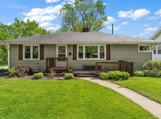 646 S Park Ave, Crown Point, IN 46307