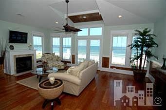 3rd image of 301 S Fort Fisher Boulevard #A