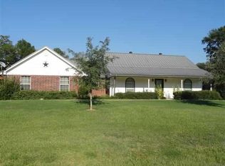 143 Clark St, Kilgore, TX 75662