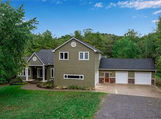 2140 Grover Rd, West Falls, NY 14170