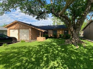 1601 Barron Ln, Fort Worth, TX 76112