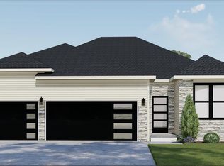 3936 E Appledore Ct, Brookline, MO 65619