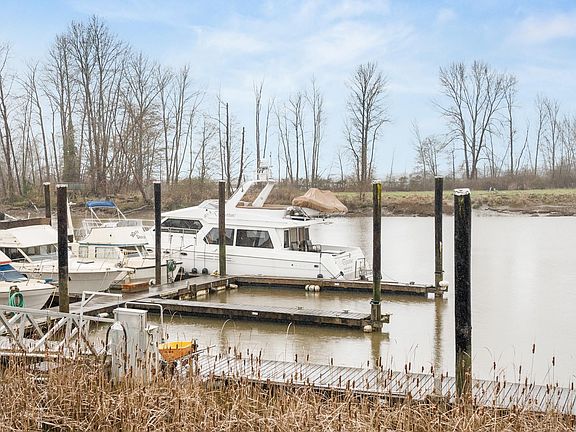 3rd image of 4753 River Rd W #108
