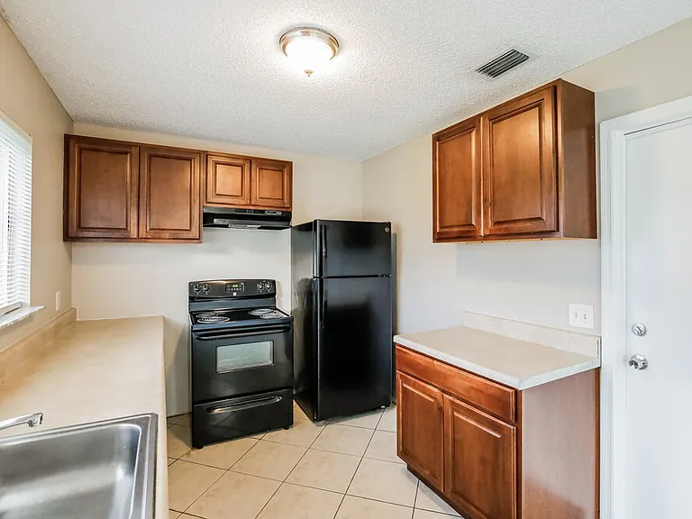 2913 SE Ironton Ave — Photo 7