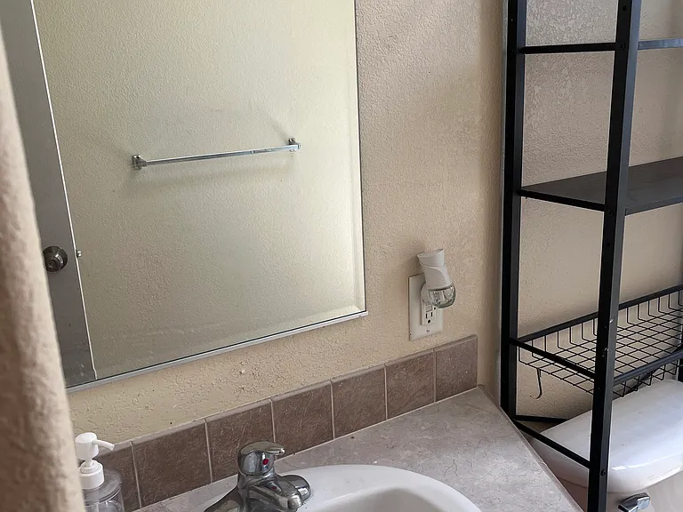2451 W Adkisson St — Photo 10