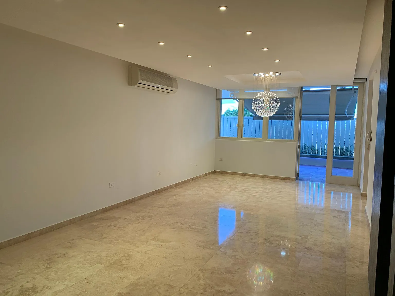 1 Avenida Palma Real Cond Murano — Photo 1