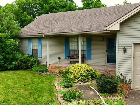 905 Sivley Rd, Hopkinsville, KY 42240