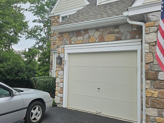 2nd image of 57 Longview Cir #57