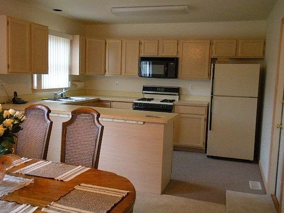 Breakfast nook in kitchen