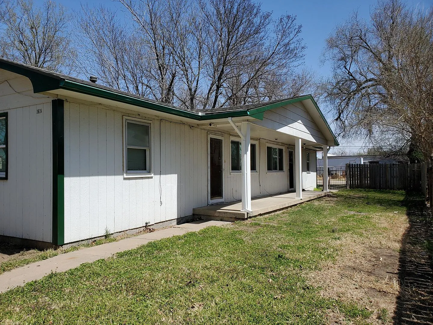 1616 S Santa Fe unit B — Photo 1
