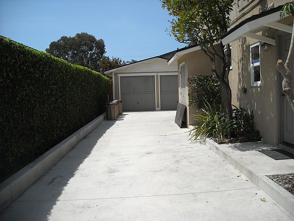 1 garage included in rent, lots of off street parking