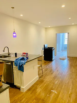 Rented by Evergreen Realty & Investments | media 35