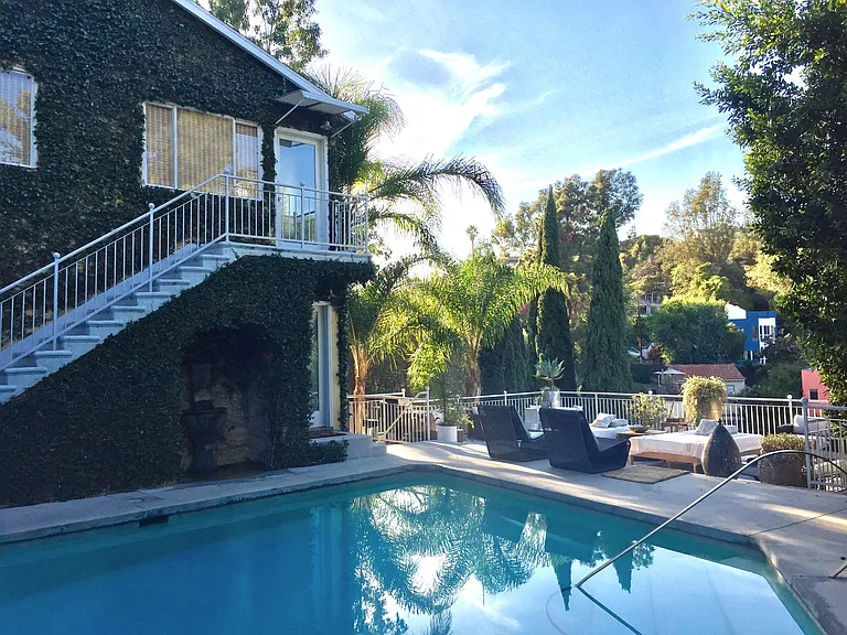 2069 Paramount Dr — Photo 13