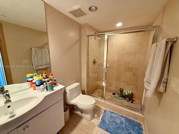 5th image of 1850 Ocean Dr #1405