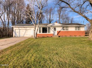 1597 Ottawa Beach Rd, Holland, MI 49424