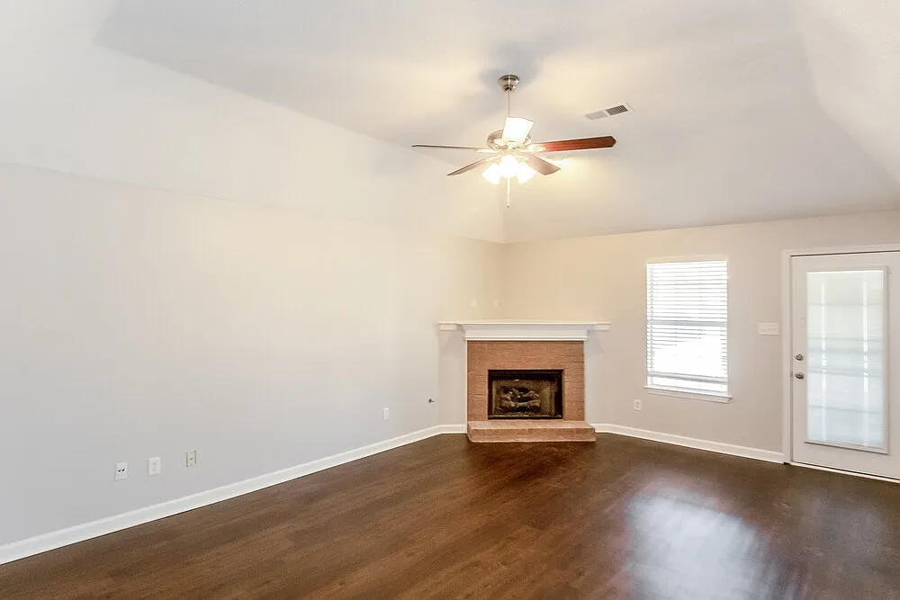 Building Photo - 9986 Cameron Ridge Trl
