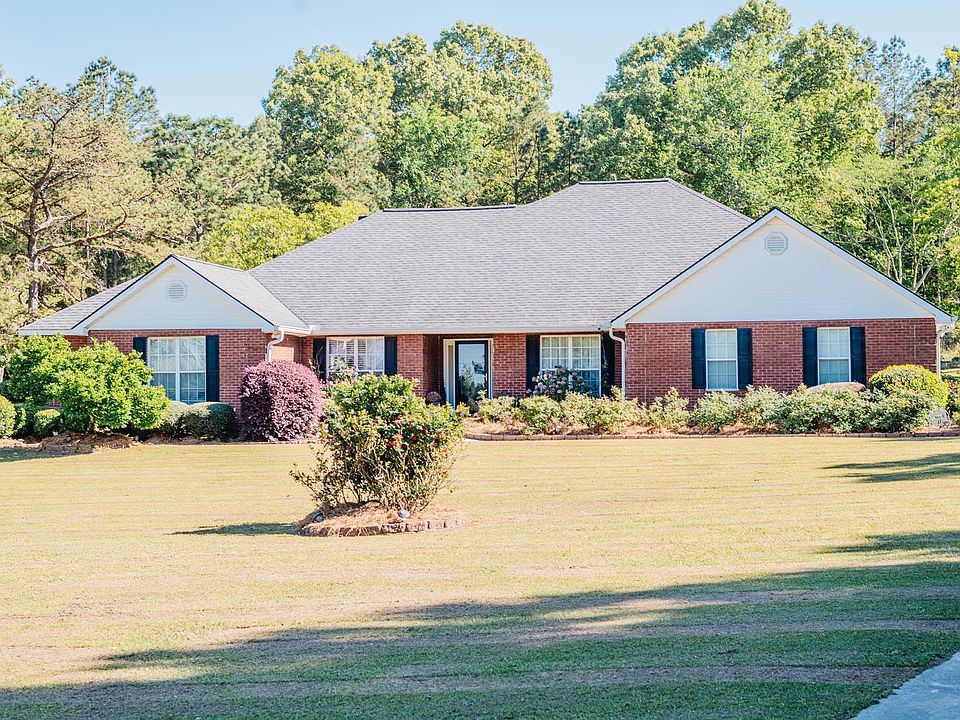 1st image of 204 Aspen Ct