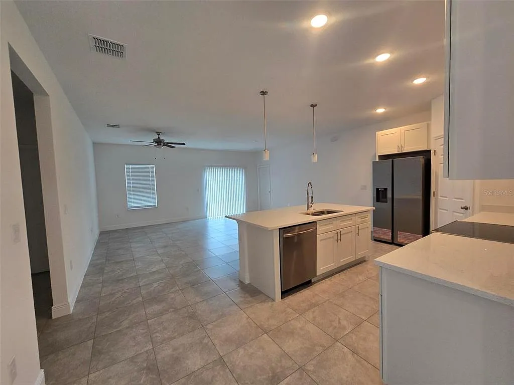 4 bed, 2.0 bath, $1,950 — Photo 4