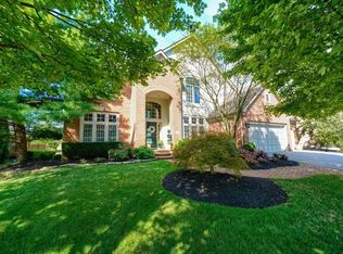 8429 Greenside Dr, Dublin, OH 43017