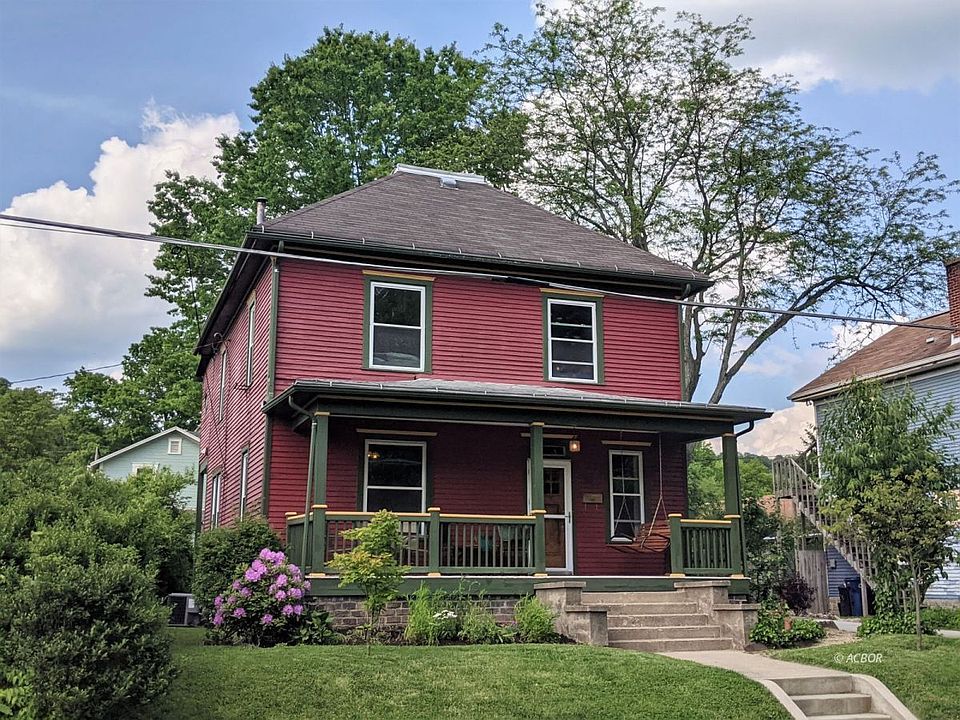 1st image of 68 Maplewood Dr