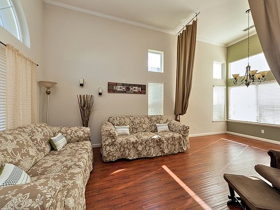 3rd image of 104 Gilded Rock Cir