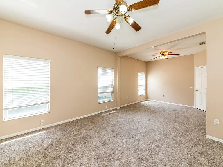 12336 Hollybush Ter — Photo 10