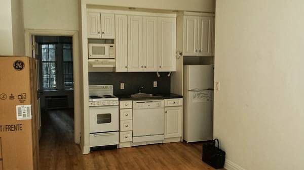 1st image of 100 E 62nd St