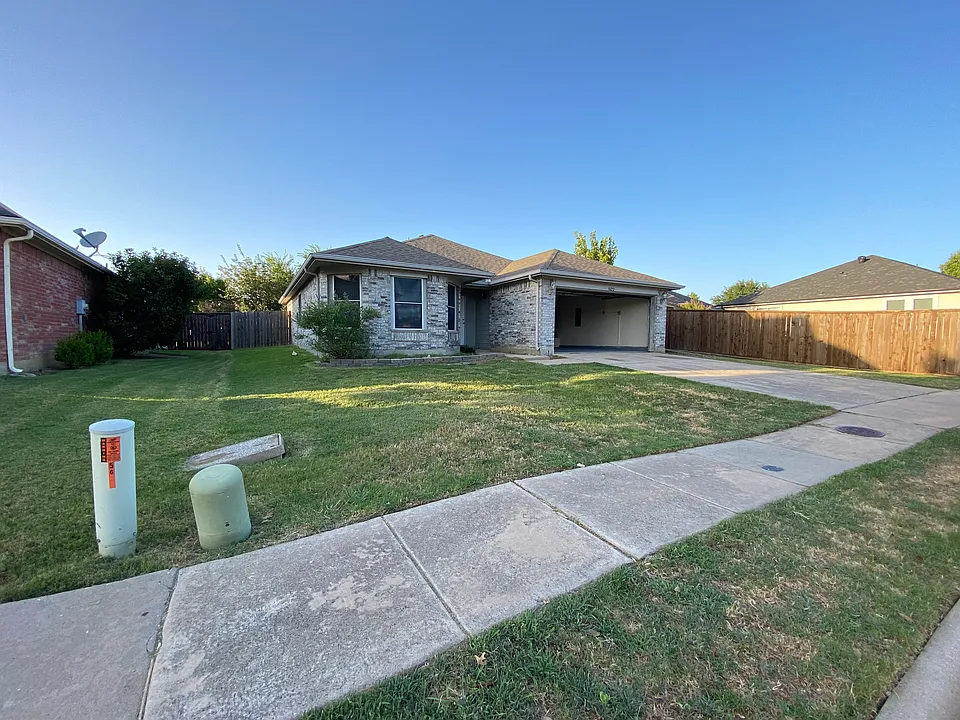 5622 Hunters Bend Ln