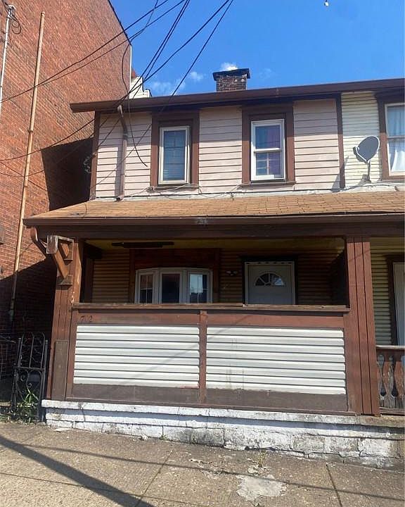1st image of 702 Grant Ave