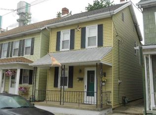 88 S Water St, Spring Grove, PA 17362