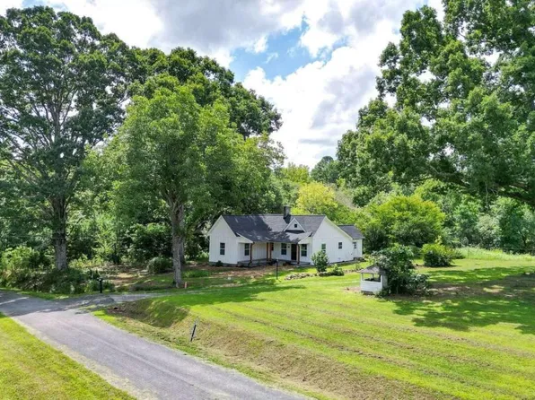 316 Isbell Rd, Silver Creek, GA 30173