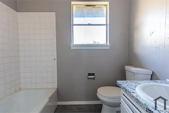 3721 Parkwoods Ln — Photo 23