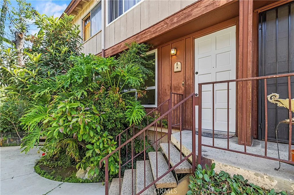 2 bed, 1.5 bath, 1062 sqft, $2,800 — Photo 3