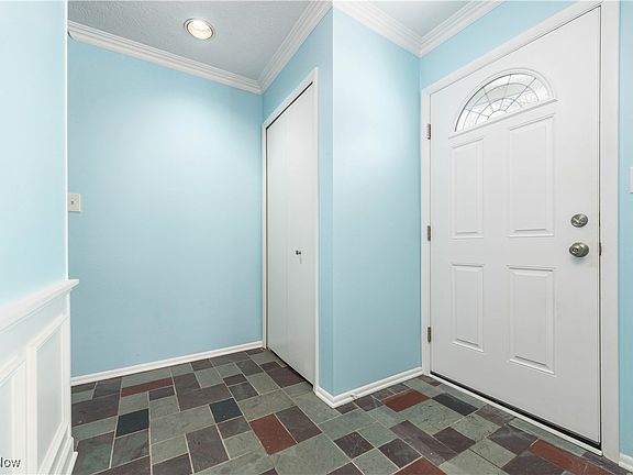 3rd image of 3211 Bay Landing Dr