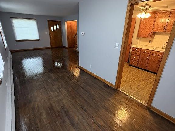 3rd image of 360 Shields Rd #360