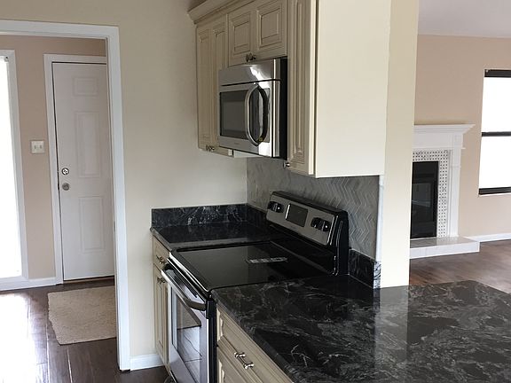 5th image of 8703 Olde Colony Trl APT 45
